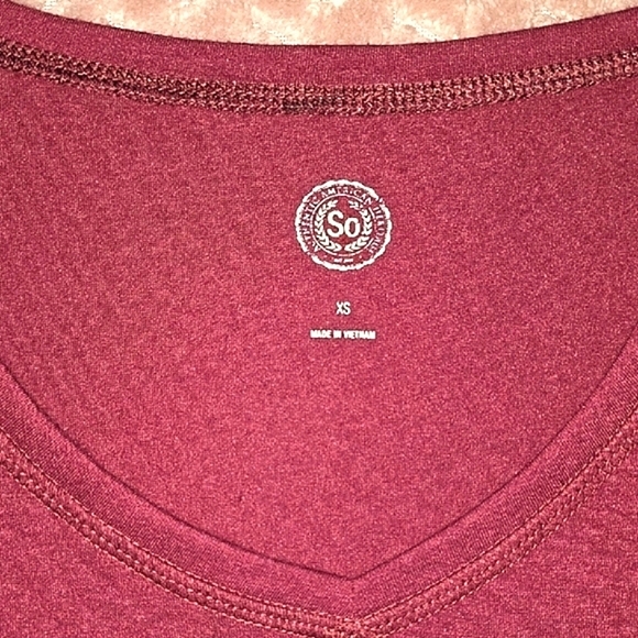 SO Cold Shoulder Top - Burgundy - Picture 2 of 8